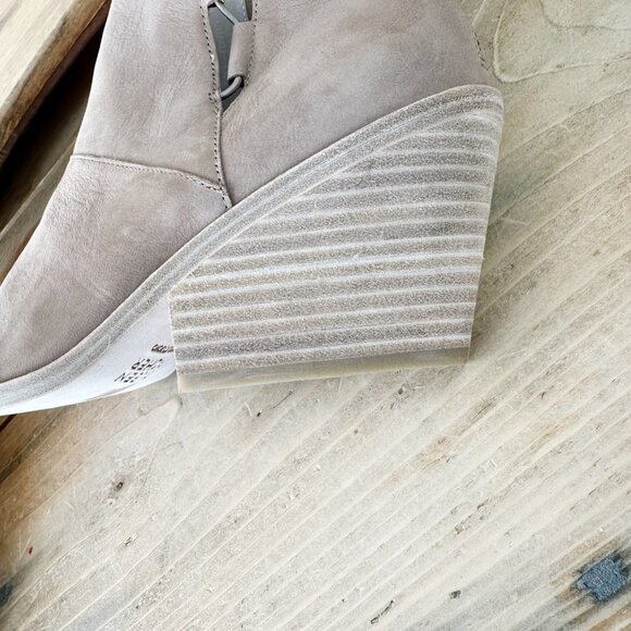 NWOB Eileen Fisher Tote‎ Nubuck Leather Ankle Bootie 9 Stacked Heel - Picture 7 of 9